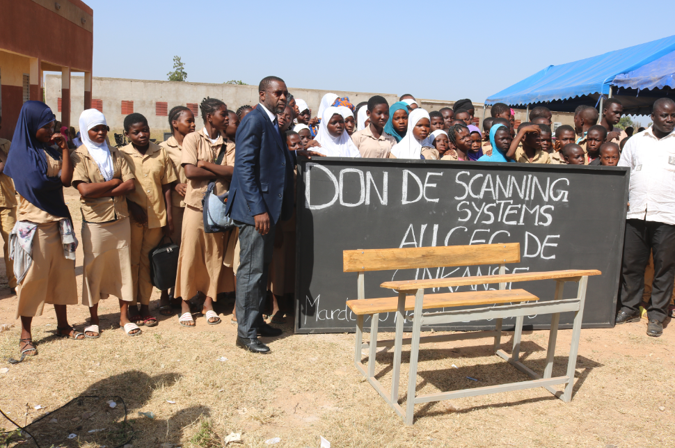 Donation of desks and blackboards to schools in Cinkansé and Cinkassé