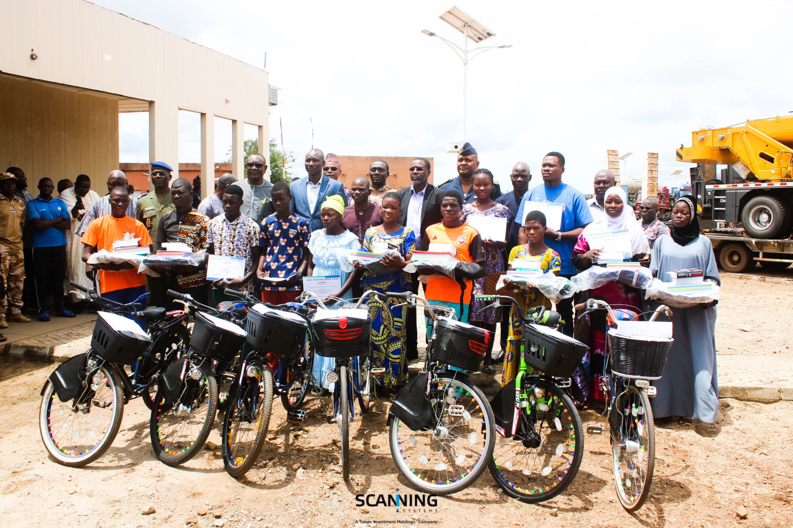 Awarding of an Excellence Prize to the Top Students in the End-of-Year Exams in Cinkansé and Cinkassé